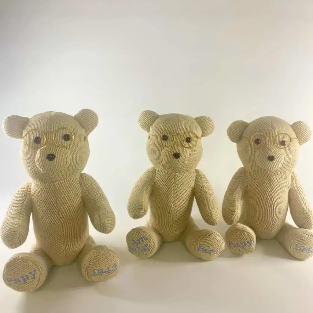 Après ( 3 arcas avec broderie et lunettes)